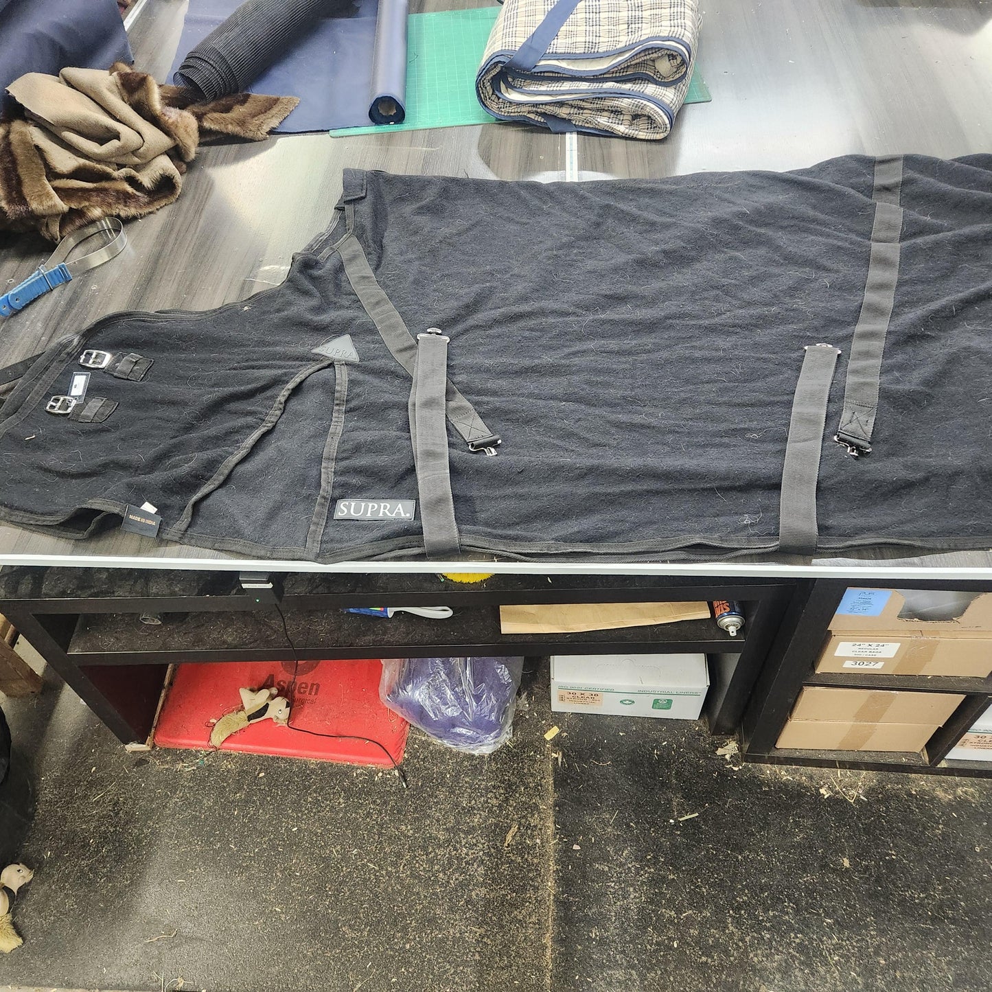 Supra 82" black cooler