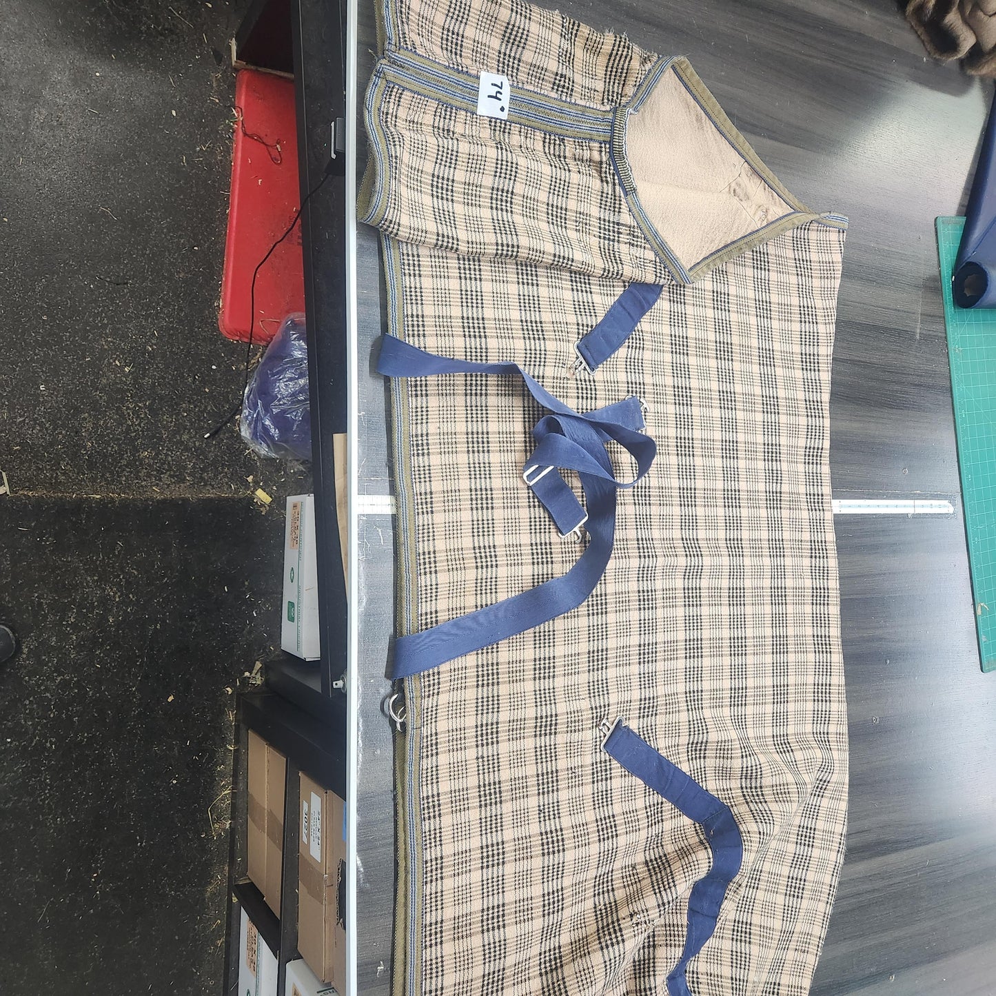 Baker 74" winter stable with front sewn shut