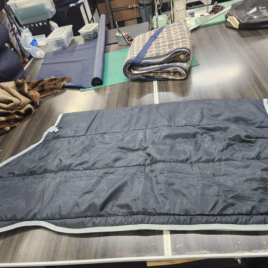 Amigo 66" 200gr liner