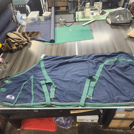 Smart Pak 78" light stable